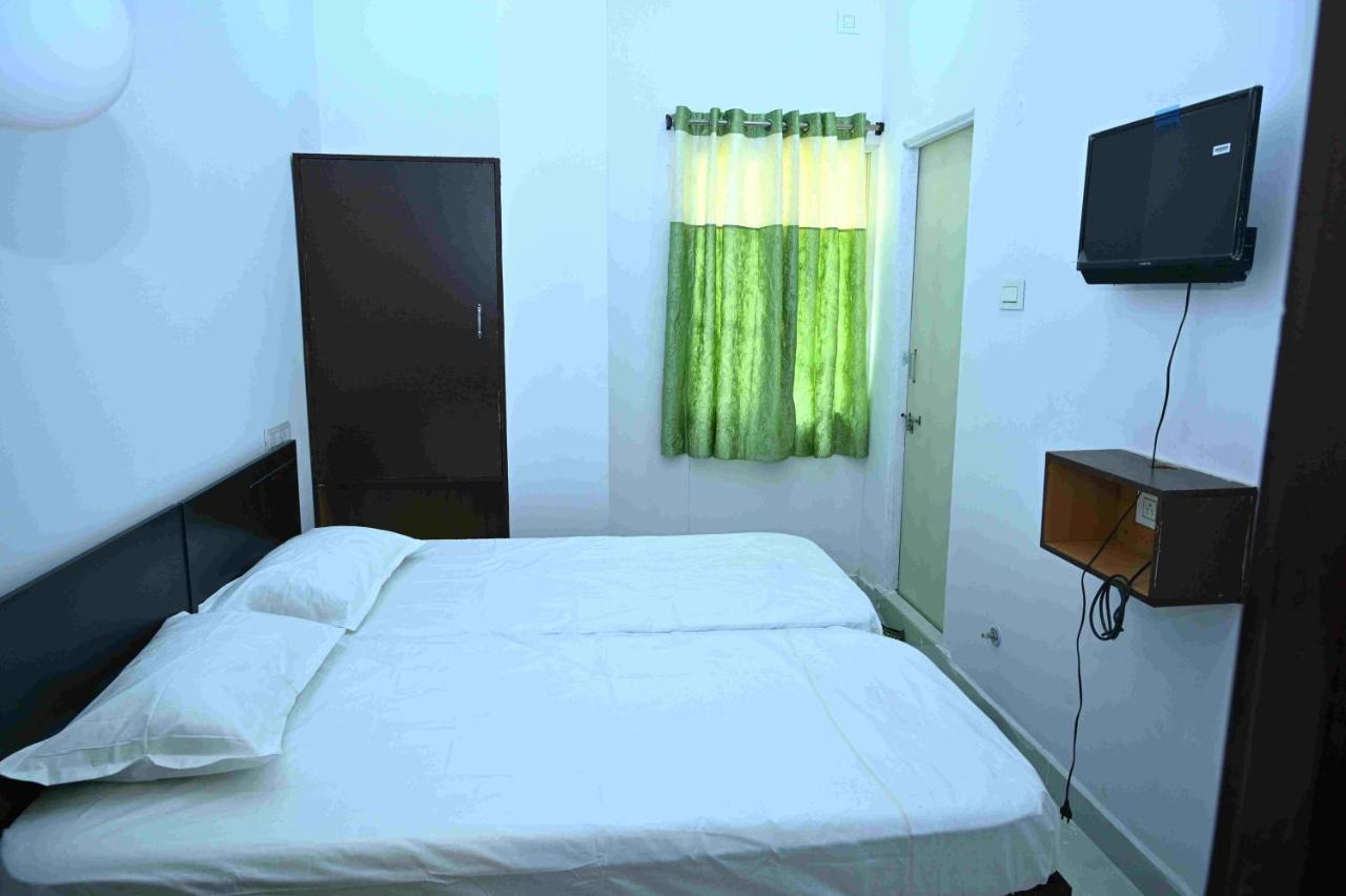 Durga Pride Residency Hotel Kurnool Bagian luar foto